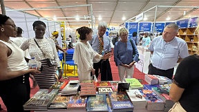 Le stand russe au Salon International du livre d’Abidjan